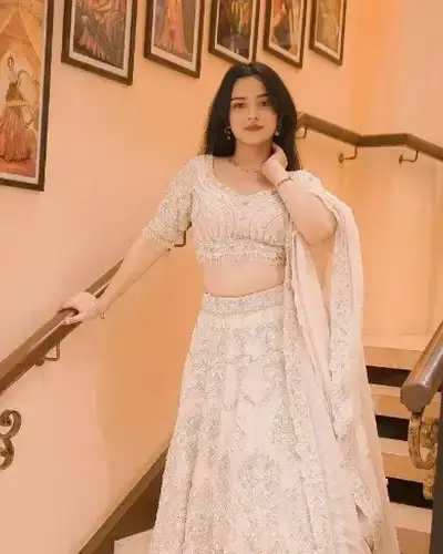 Escort Mohammad Bazar